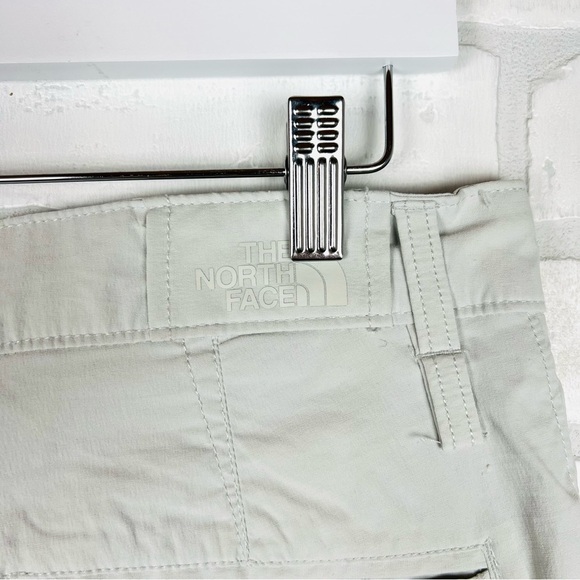 North Face Shorts Mens 32 Gray Nylon Lightweight 10" Inseam Adult Hike Trek - Picture 10 of 13